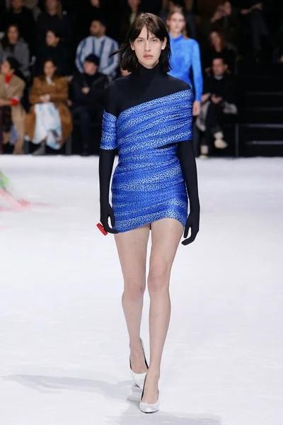 Look 7